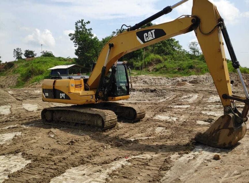 Caterpillar (CAT) 320D Excavator Bekas Untuk Dijual di Indonesia