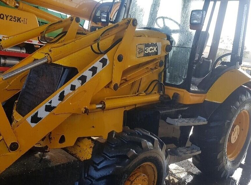 JCB 3CX Backhoe Loader Bekas Untuk Dijual di Qatar