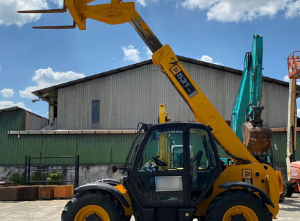 Refurbished JCB 531-70 Telehandler For Sale in Singapore