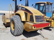 Used Caterpillar (CAT) CS-583E Road Roller For Sale in Singapore