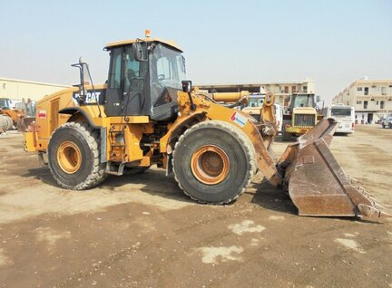 Used Caterpillar (CAT) H966 Loader For Sale in Singapore