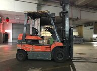 Used Toyota 7FB25 Forklift For Sale in Singapore