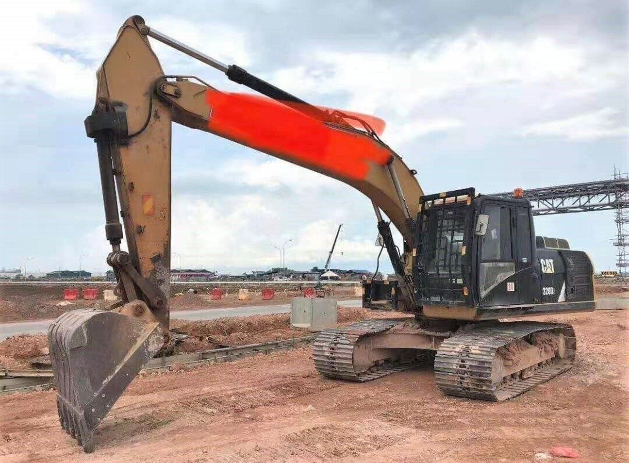 Used Caterpillar (CAT) 320D2 Excavator For Sale in Malaysia