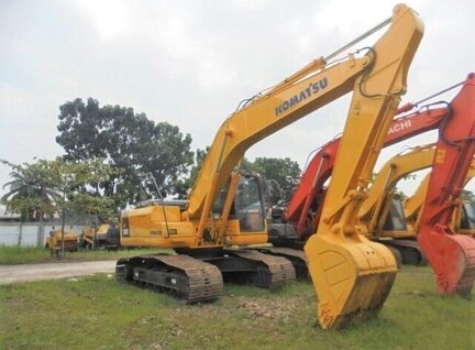 Used Komatsu PC200-8 Excavator For Sale in Singapore