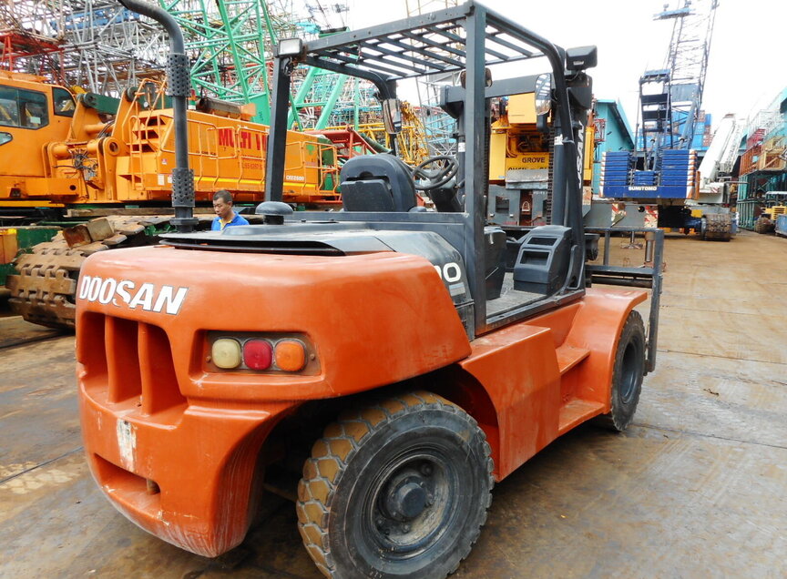 Used Doosan D70S5 Forklift For Sale in Singapore