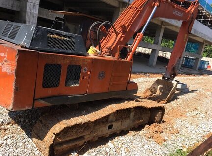 Used Hitachi UH 083 Excavator For Sale in Singapore