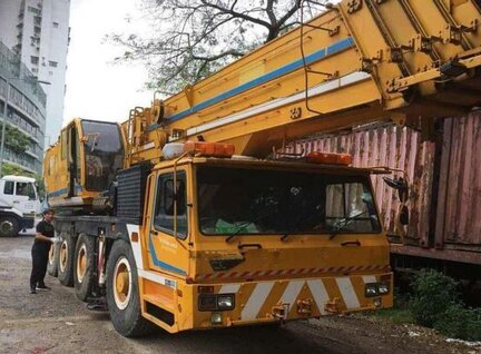 Used Sumitomo SA1000 Crane For Sale in Singapore