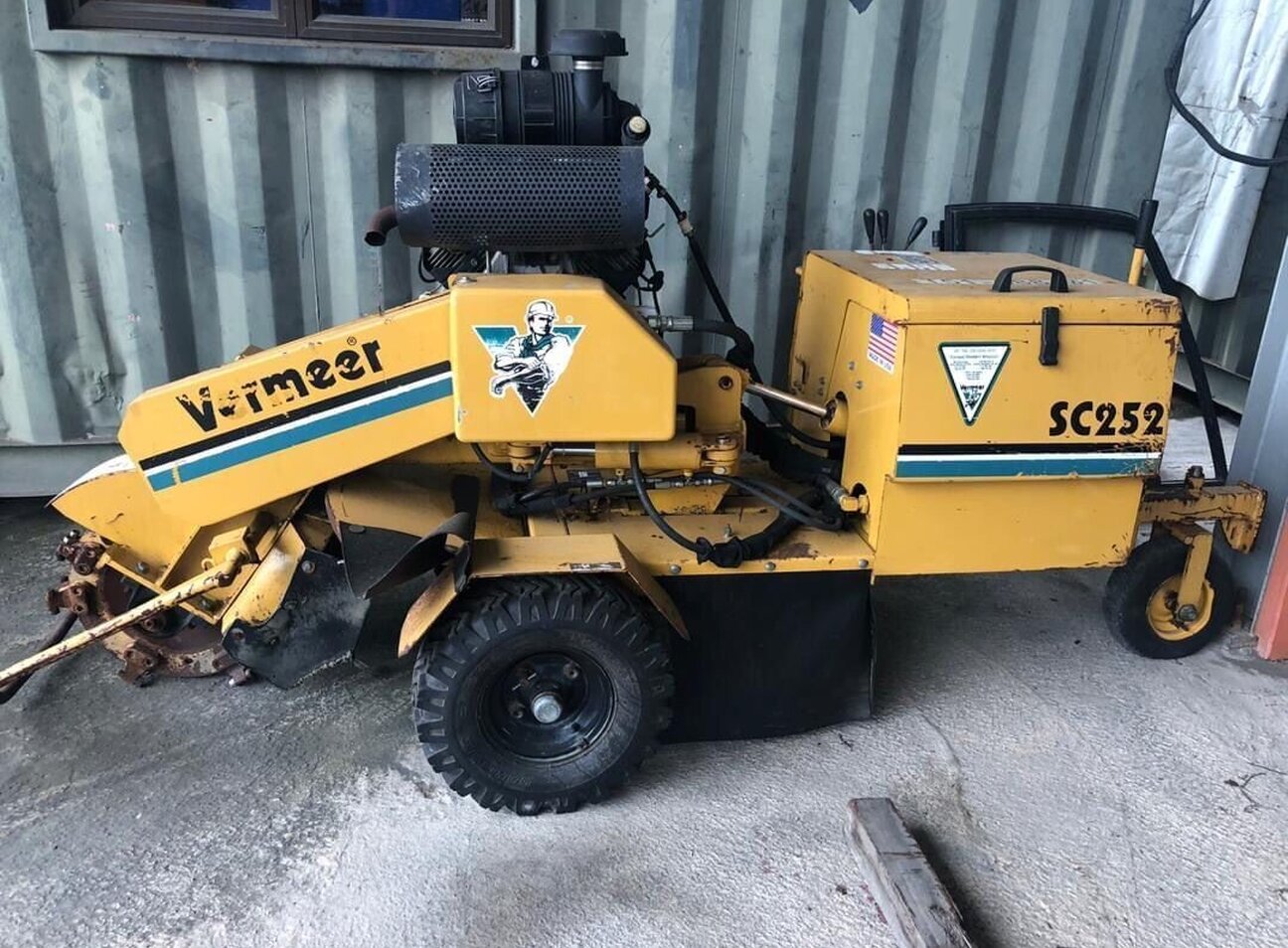 Refurbished Vermeer SC252 Stump Grinder For Sale in Malaysia