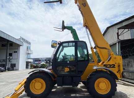 Refurbished JCB 532-120 Telehandler For Sale in Singapore