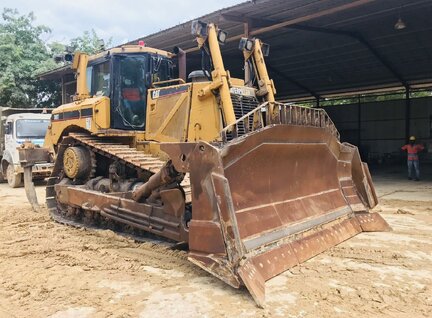 Used Caterpillar (CAT) D8T Bulldozer For Sale in Singapore