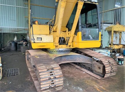 Used Komatsu PC200-7 Excavator For Sale in Singapore