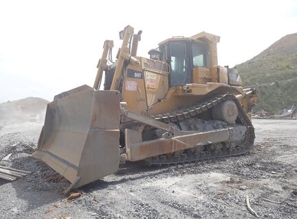 Used Caterpillar (CAT) D9T Bulldozer For Sale in Singapore