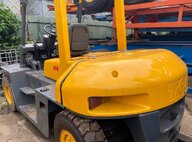 Refurbished TCM FD70Z8 Forklift For Sale in Singapore