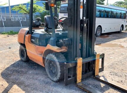 Used Toyota 02-7FG35 Forklift For Sale in Singapore