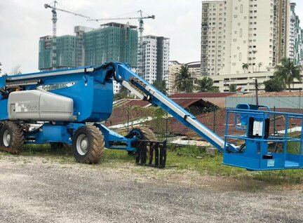 Refurbished Genie Z135/70 Boom Lift For Sale in Singapore