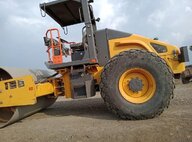 Used Volvo SD 110 Compactor For Sale in Singapore