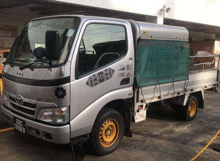 Used Toyota Dyna Lorry For Sale in Singapore