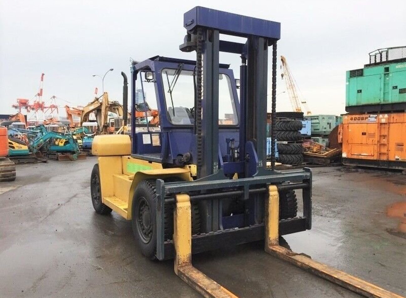 Used Komatsu FD115 Forklift For Sale in Vietnam