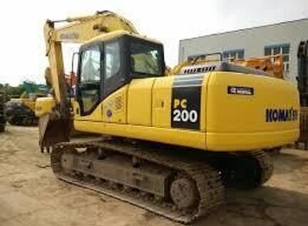 Used Komatsu PC220 Excavator For Sale in Singapore