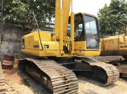 Used Komatsu PC200-8M0 Excavator For Sale in Singapore