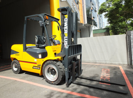 New Powerplus PFD500S-V Forklift For Sale in Singapore