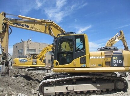 Used Komatsu PC210LC-8N1 Excavator For Sale in Singapore