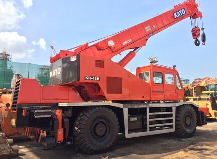 Used Kato KR45H-V Crane For Sale in Singapore