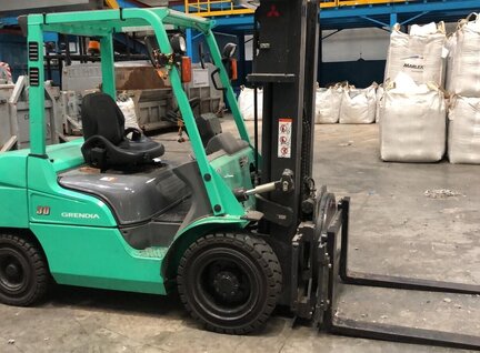 Used Mitsubishi FD30NT Forklift For Sale in Singapore