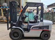 Refurbished Nissan YG1F2A30U Forklift For Sale in Singapore