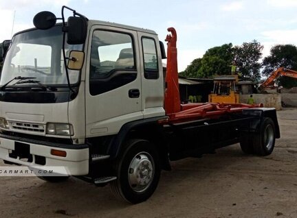 Used Isuzu Hook Lift Truck For Sale in Singapore