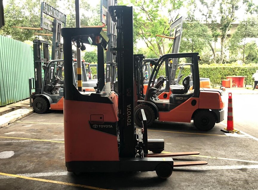 Used Toyota 8FBR15 Reach Truck For Sale in Singapore - HeavyMart.com