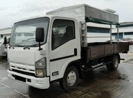 Used Isuzu NPR85 Truck For Sale in Singapore