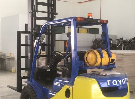 Toyota 32 8fg25 Forklift Bekas Untuk Dijual Di Malaysia Heavymart Com