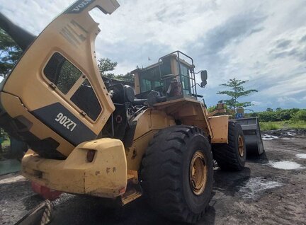 Used Volvo L220G Loader For Sale in Singapore