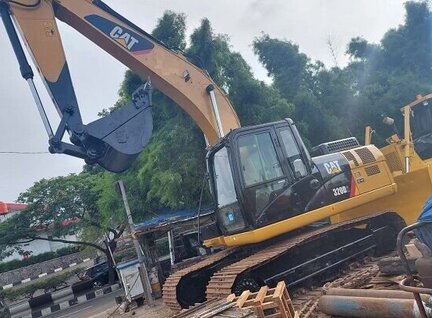 Used Caterpillar (CAT) 320D Excavator For Sale in Singapore