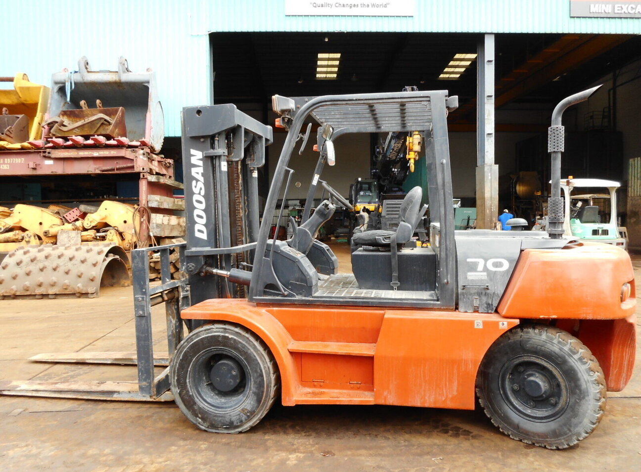 Used Doosan D70S5 Forklift For Sale in Singapore