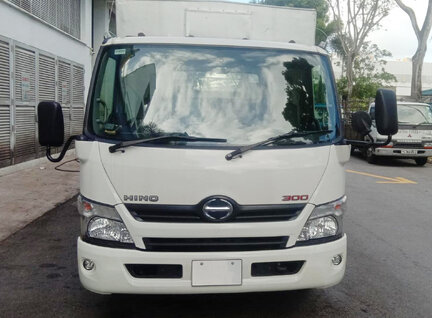 Used Hino 300 Truck For Sale in Singapore