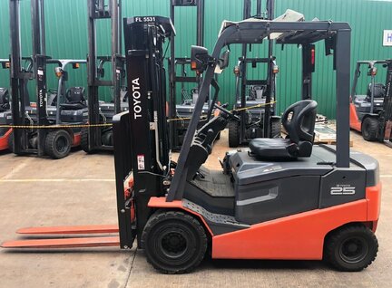 Used Toyota 8FBN25 Forklift For Sale in Singapore
