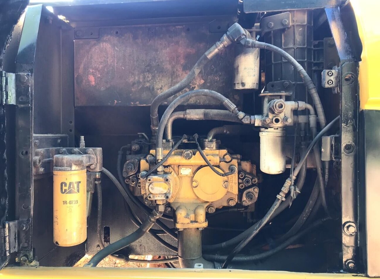 Refurbished Caterpillar (CAT) 320D Excavator For Sale in Indonesia