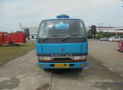 Used Mitsubishi  Truk  Mixer 3 Kubik COLT  DIESEL  FE 517 BN 