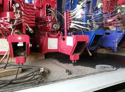 Used UNIC V300 Crane For Sale in Singapore